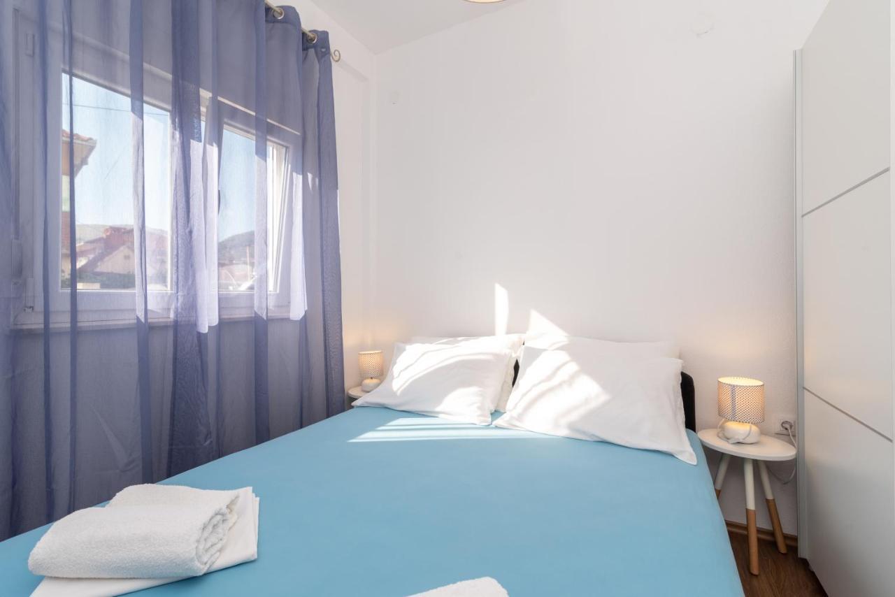 Apartments Bruna โตรกีร์ ภายนอก รูปภาพ