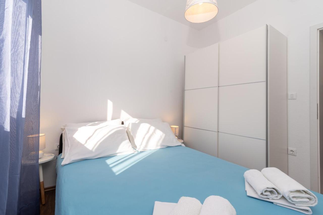 Apartments Bruna โตรกีร์ ภายนอก รูปภาพ