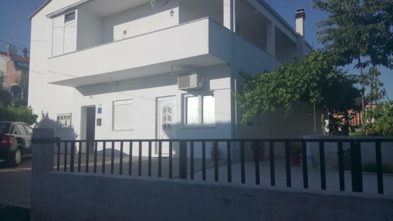 Apartments Bruna โตรกีร์ ภายนอก รูปภาพ